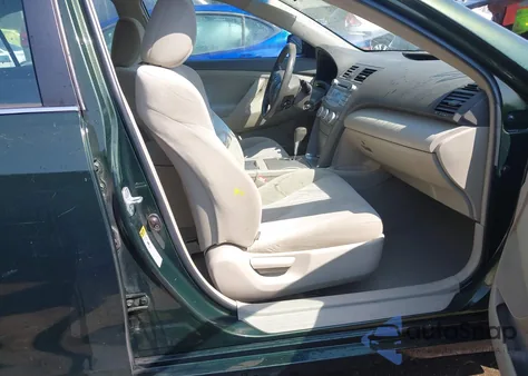 2011 Toyota Camry Le from USA, damaged, VIN 4T1BF3EK5BU670640